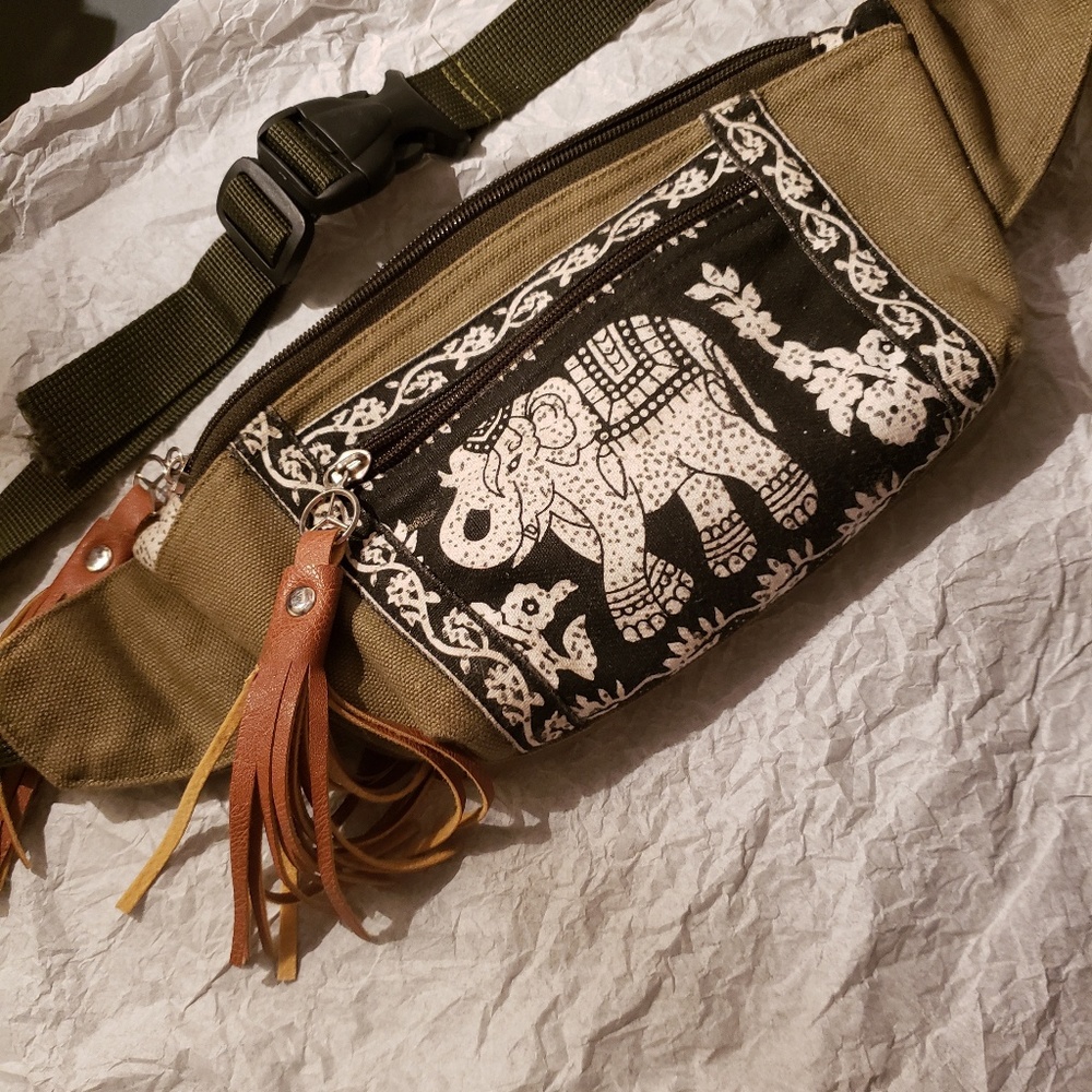 Fanny pack
